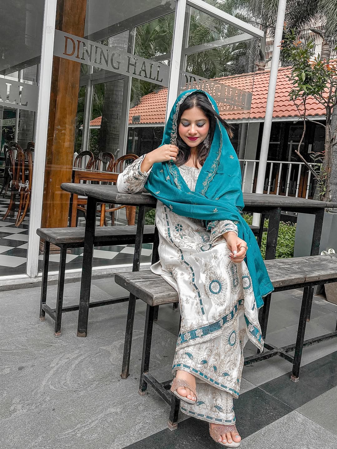 FloraLuna Zari Ivory with Maroon Dupatta Set