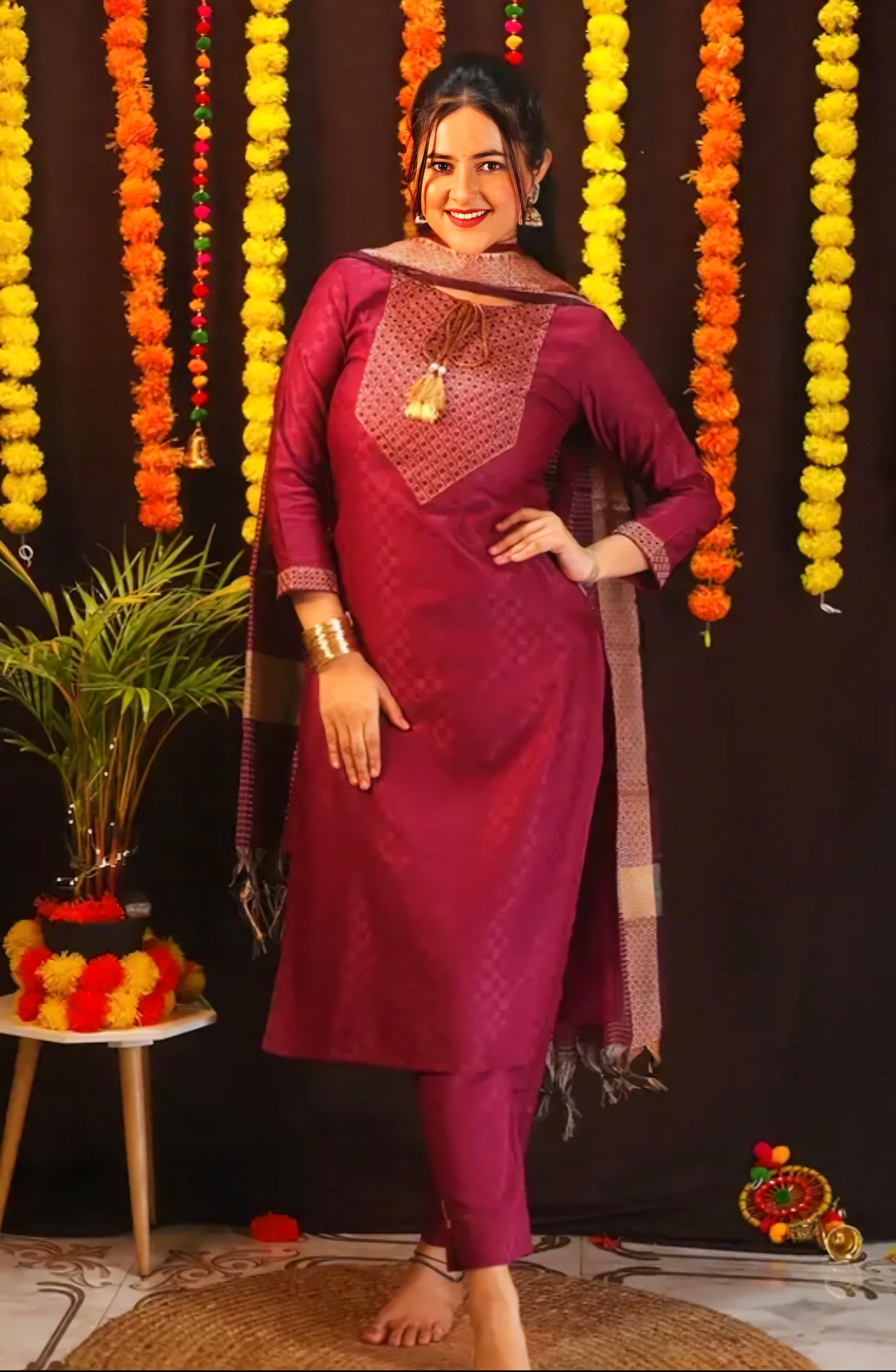 Floraluna Women Cotton Blend Kurti Pant Dupatta Set