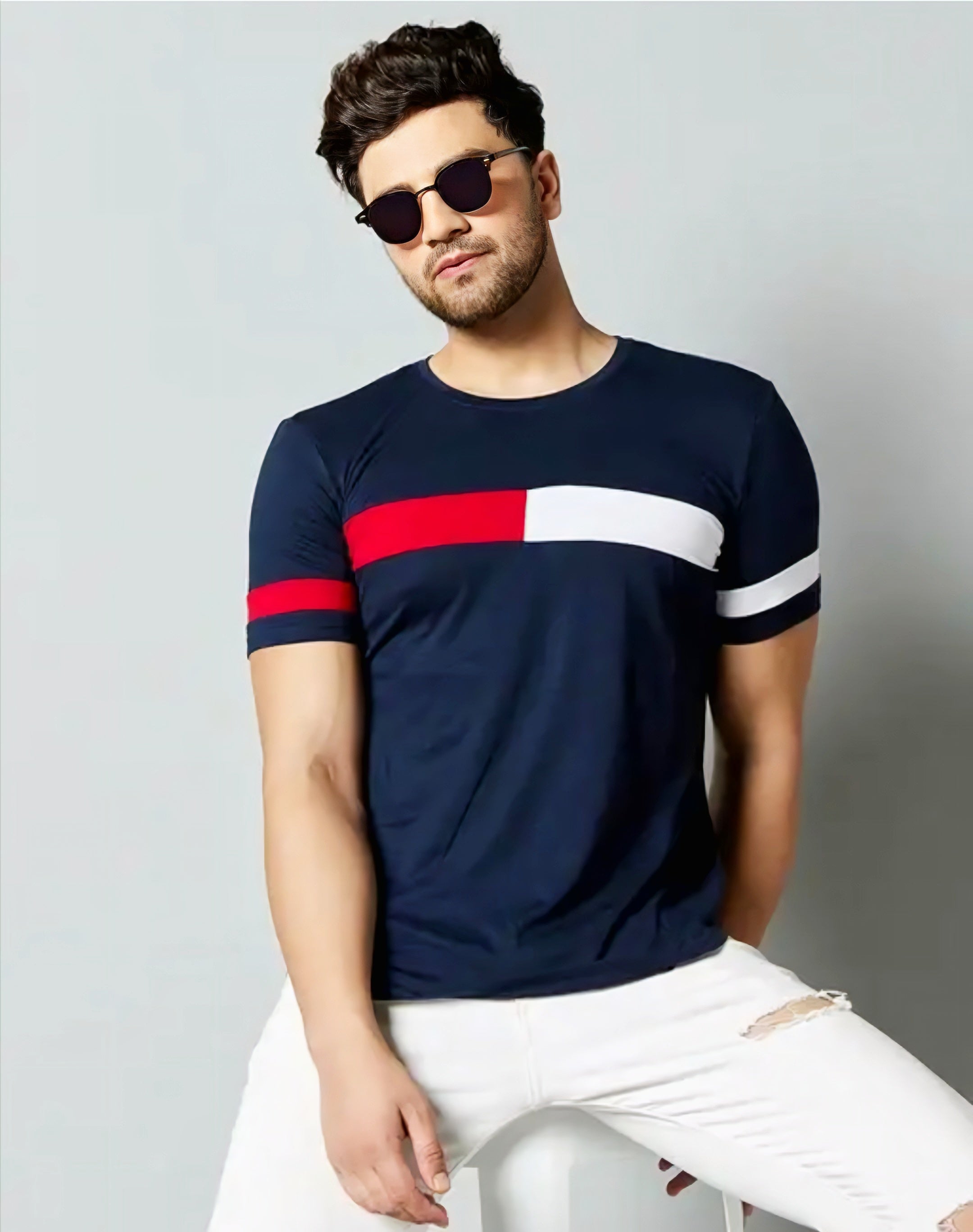 Floraluna Men's Navy Blue Solid Cotton Blend T-Shirt