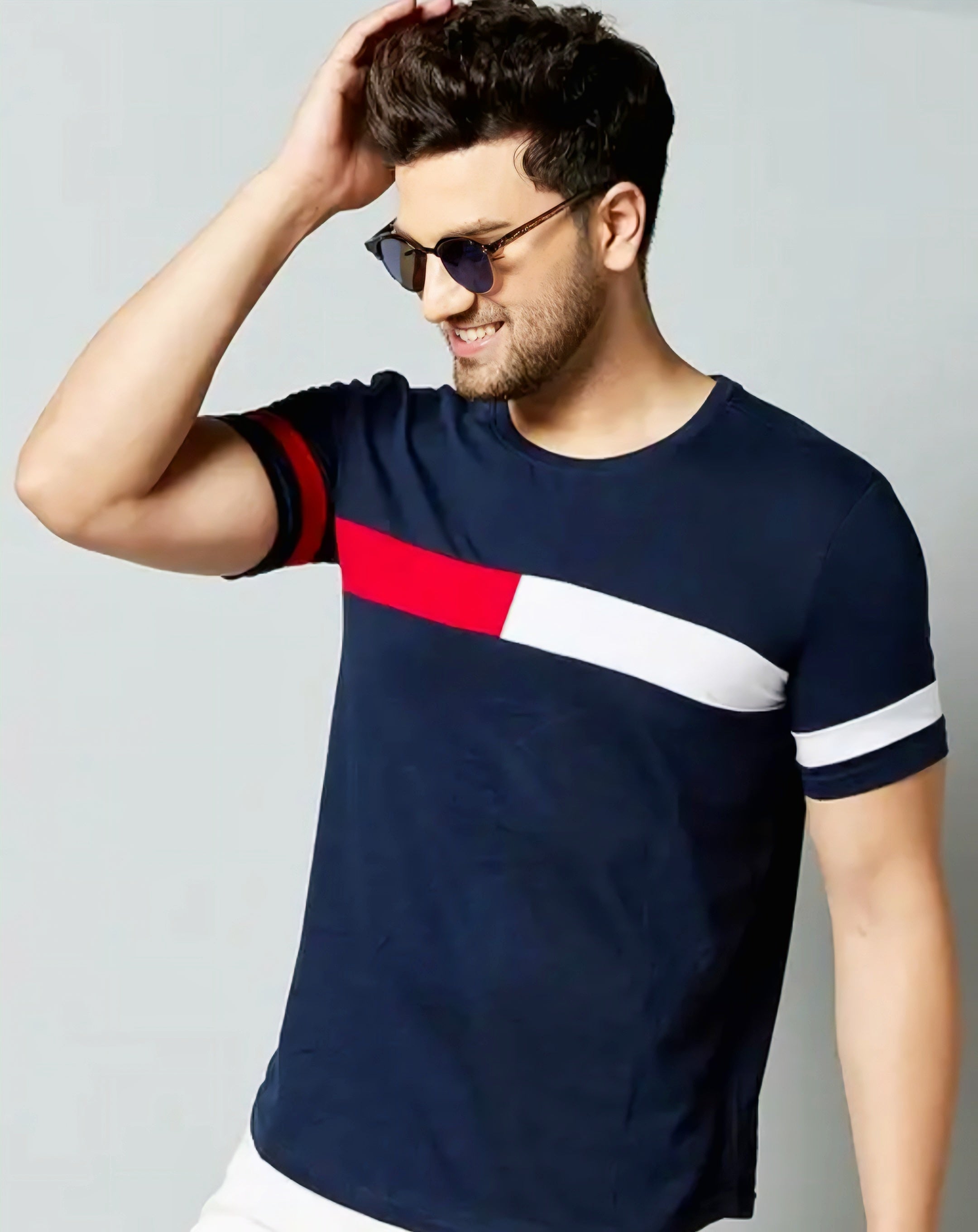 Floraluna Men's Navy Blue Solid Cotton Blend T-Shirt