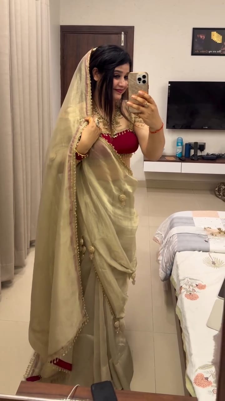 FloraLuna  G-MEE Satin Saree with Beautiful Latkan on Pallu 💃👑