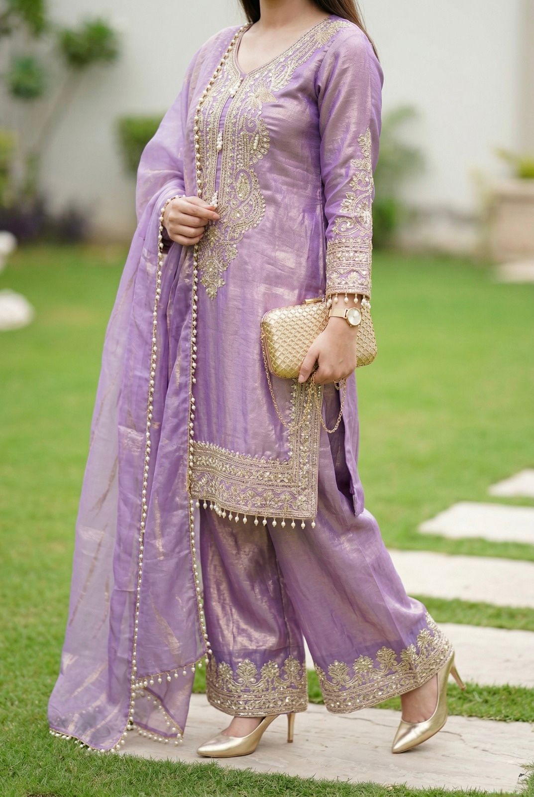 Soft Lavender Glow: Embroidered Tissue Kurta Set with Scalloped Dupatta & Pearl Finishes