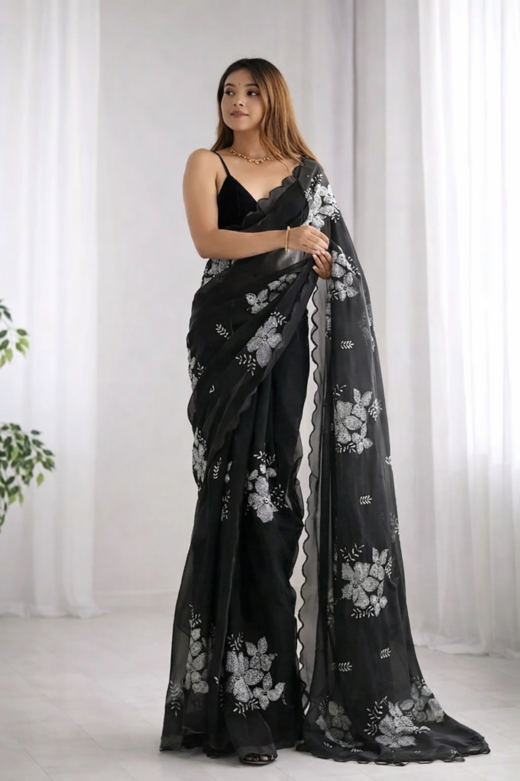 FloraLuna Midnight Bloom Saree