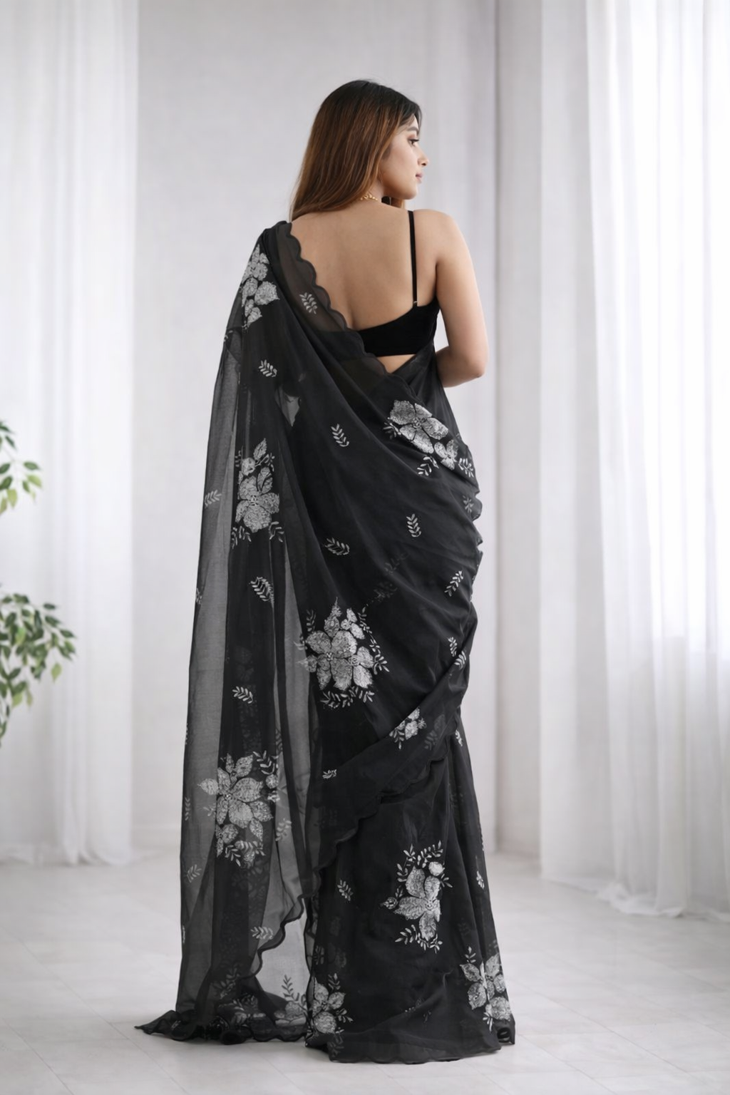 FloraLuna Midnight Bloom Saree
